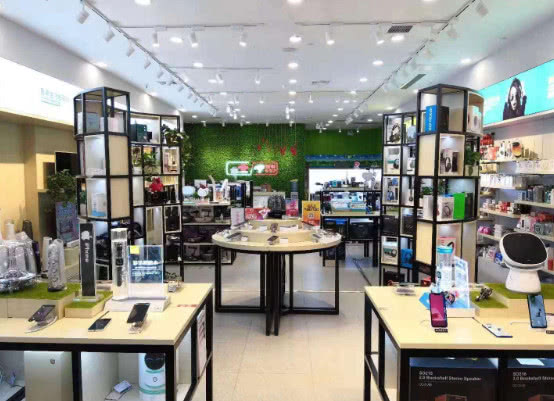 數碼配件界的“新戰場” 輕奢品牌為何選擇泰國等海外實體店作為下一站？